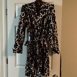 Dana Buchman trench coat size XL leopard print